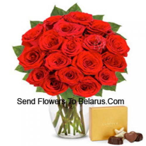 25 Roses in Vase with Chocolate