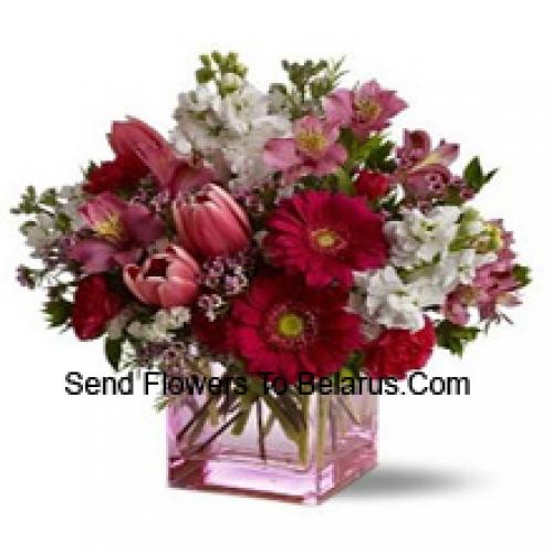 Belles fleurs assorties dans un vase