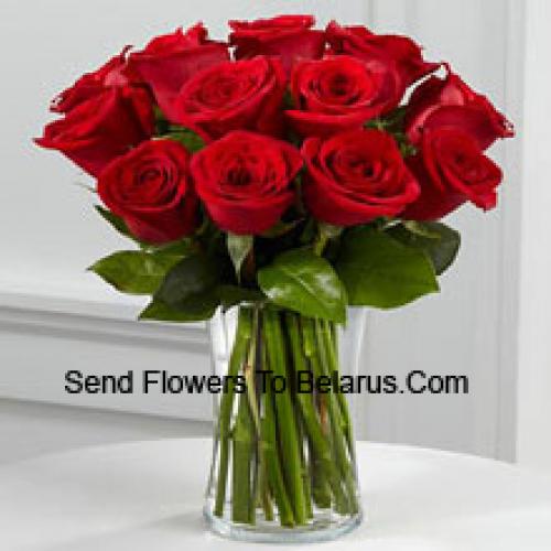 11 Roses Rouges dans un Vase