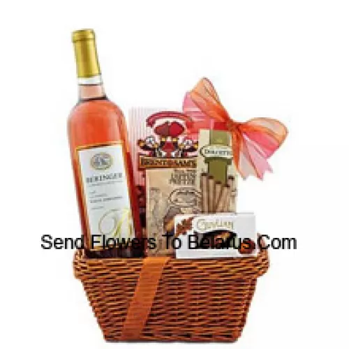 Deze cadeaubon bevat Beringer White Zinfandel Blush Wine, Guylian Belgische chocoladeschelpen, Dolcetto gevulde wafelrolletjes, Brent & Sam's framboos-chocoladekoekjes en East Shore Specialty honingtarwe pretzels. (Inhoud van de mand inclusief wijn kan variëren per seizoen en bezorglocatie. In geval van onbeschikbaarheid van een bepaald product zullen we dit vervangen door een product van gelijke of hogere waarde)